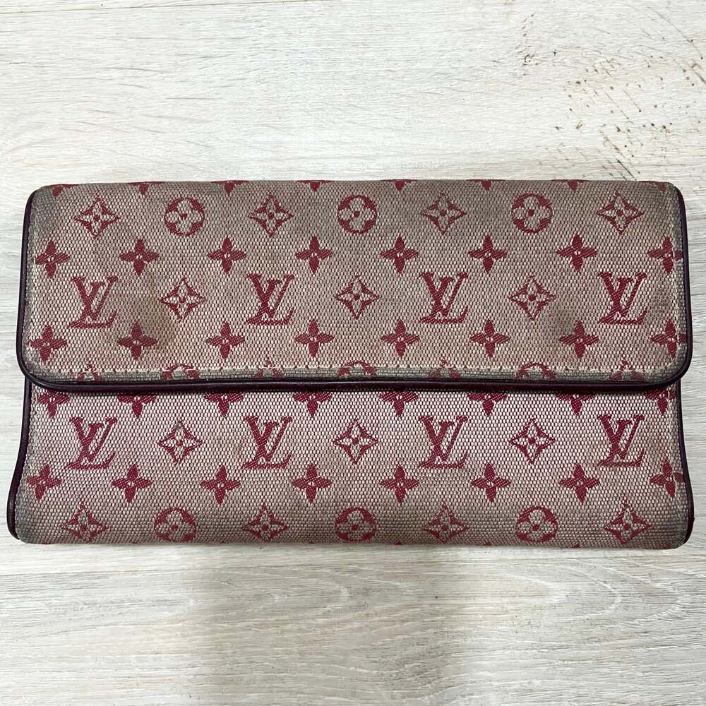 Authentic Louis Vuitton Monogram Mini Lin Cherry International Wallet - Baby Pin